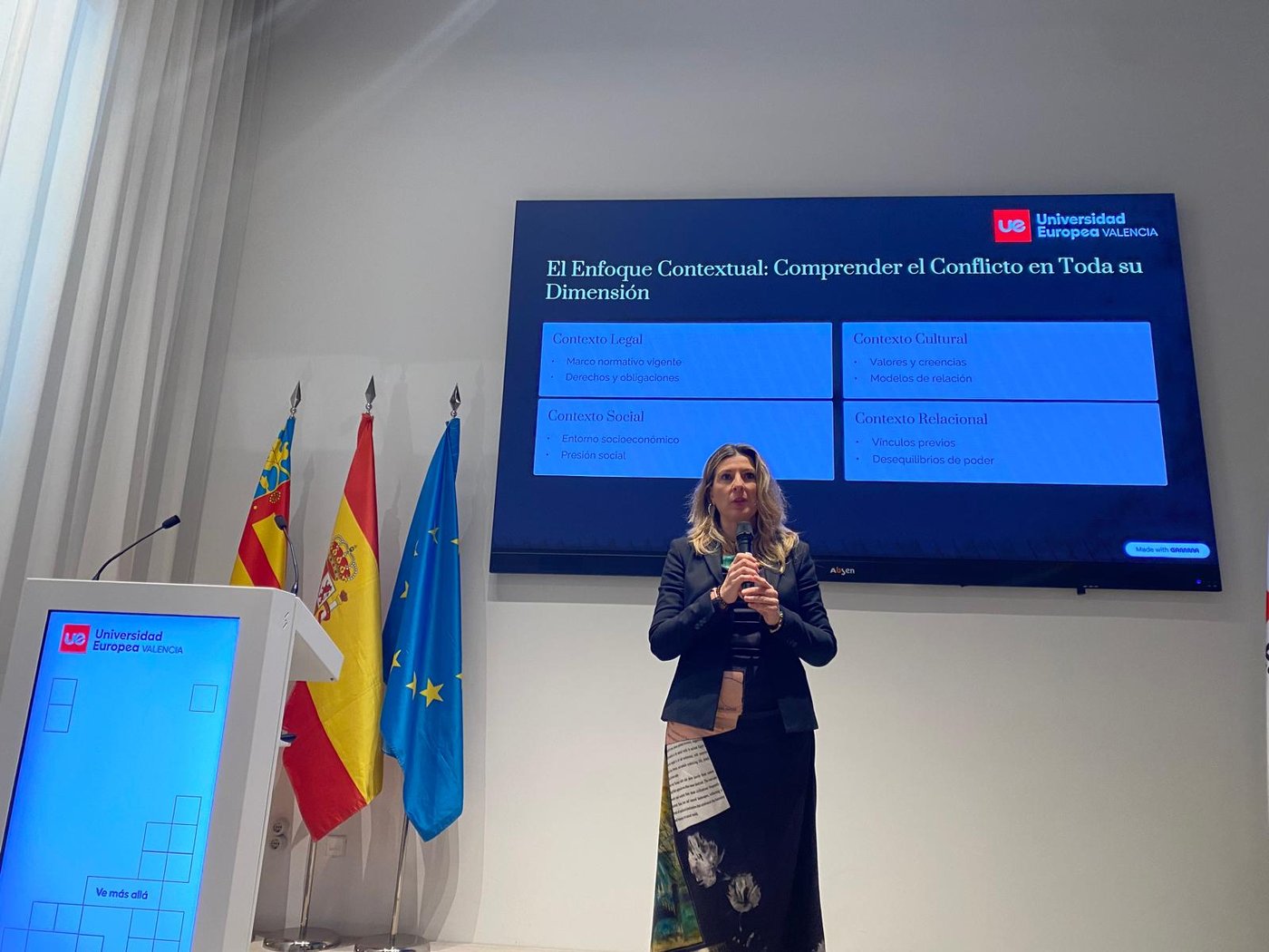 Ana Ballester García en jornada en la Universidad Europea de Valencia